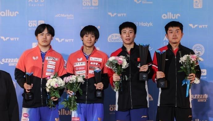 个冠军, amp 个冠军, amp