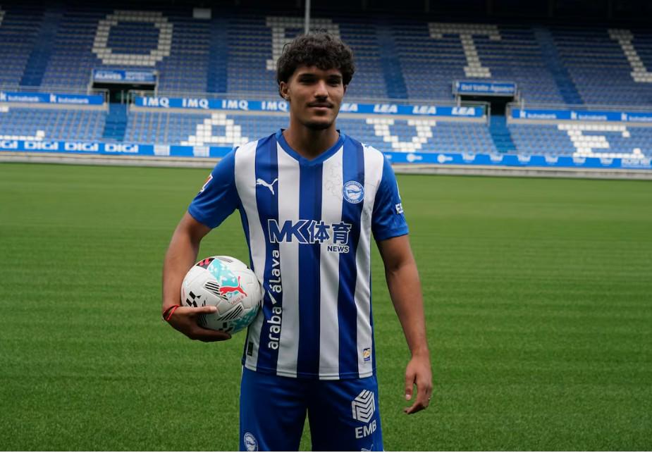 这位左脚中, 或许能成为, ue