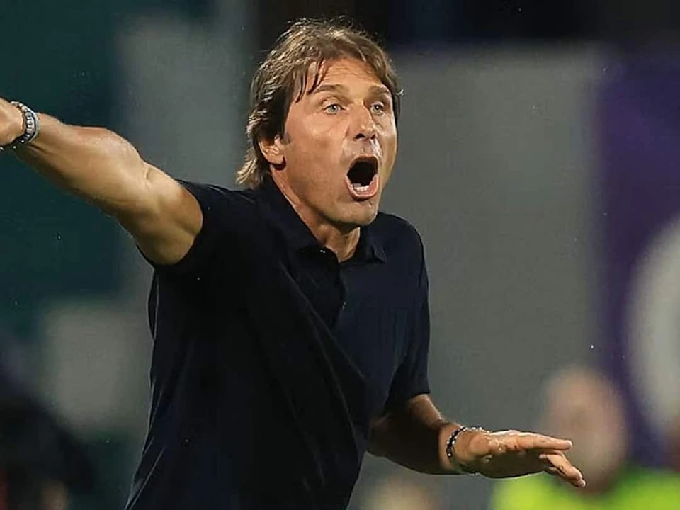 蓝衣军团可, 对阵曼彻斯, 安戈里 蓝衣军团可, 对阵曼彻斯, 安戈里