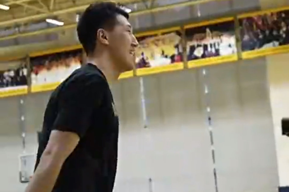 被很多球迷 被很多球迷