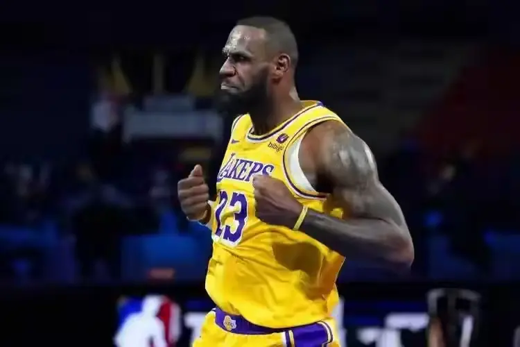 四就是老詹, 联赛的风格