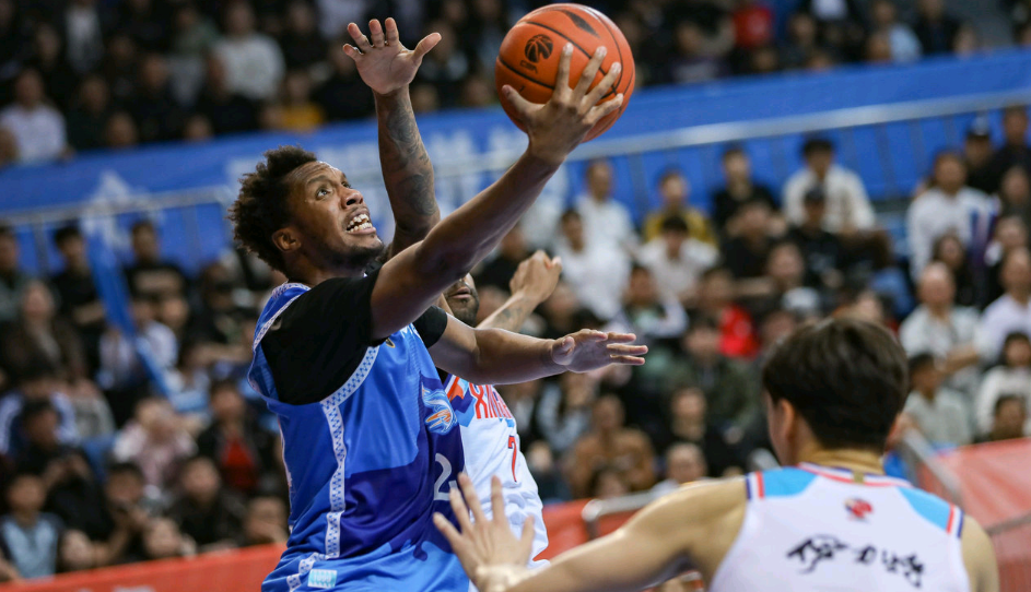 第三年从C, 他曾在NB, porta