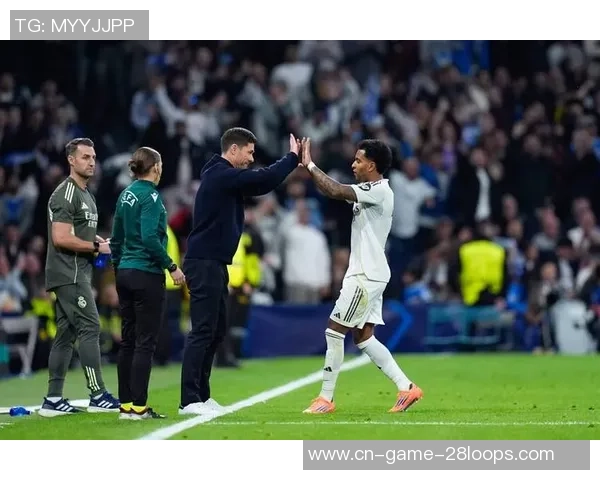 皇马真要留不住人了？过气中心与阿隆索心生空隙，曼联利物浦时机来了？